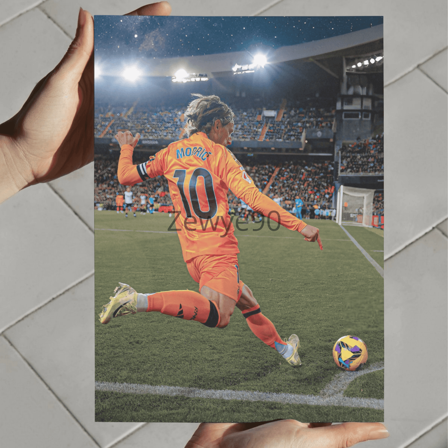 Luka Modrić: Corner Kick