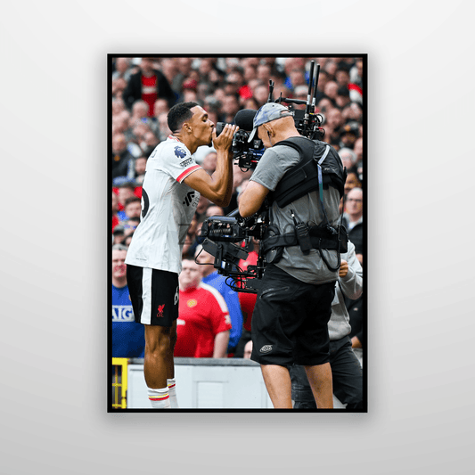 Alexander-Arnold: Camera Moment